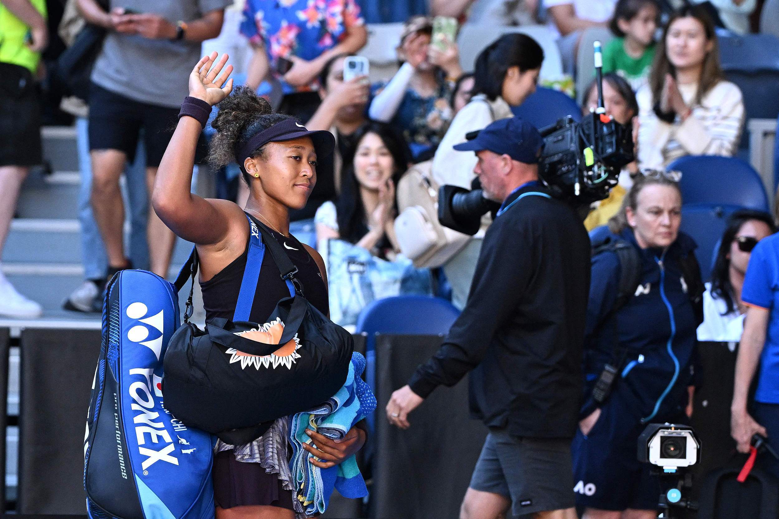 包含大坂直美遭遇十五连败，湖人教练面临压力！的词条